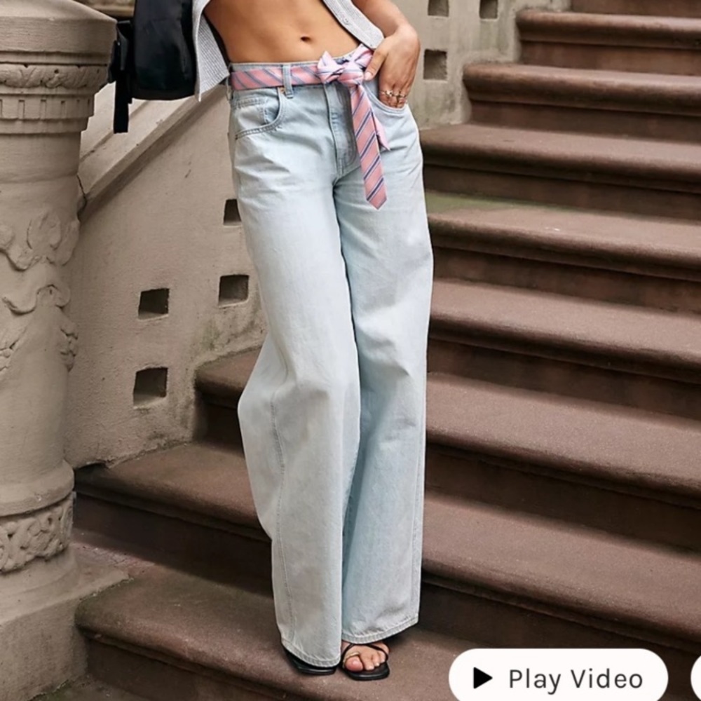 Free people wide leg jeans Buttonfly size 27 light blue